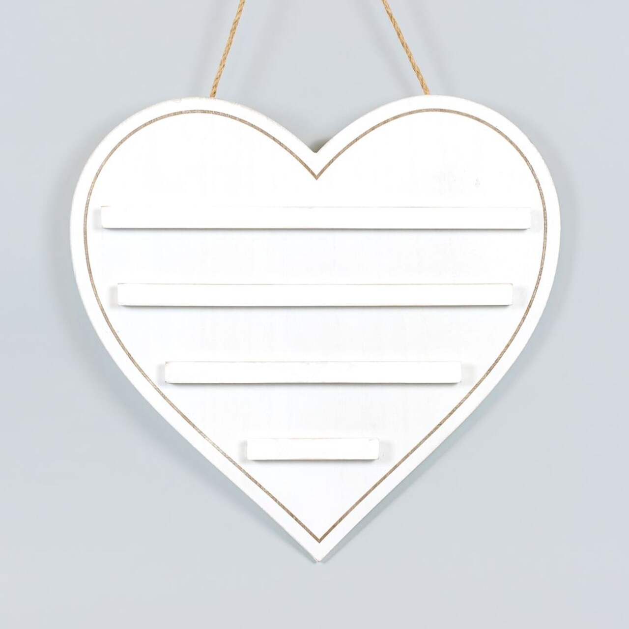 18x17x1.5 hanging wood letterboard (HEART) wh UPC: 810138831151